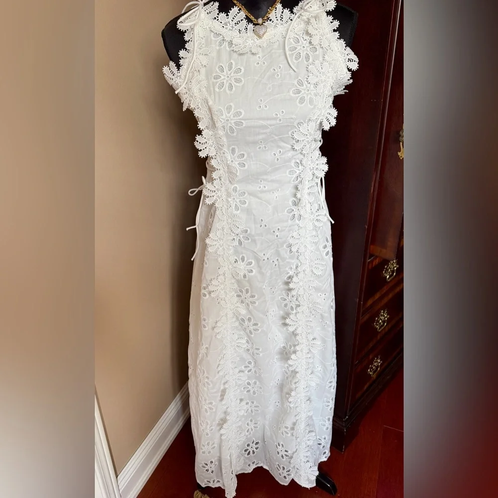 NWOT Lace Hook Maxi Dress - Picture 7 of 15